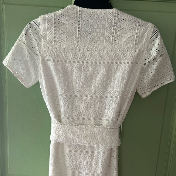 Cartolina Nantucket The Ophelia Dress in white eyelet - Picture 8 of 11